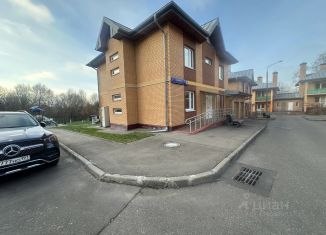 Сдам в аренду дом, 350 м2, Москва, 4-й квартал, 11